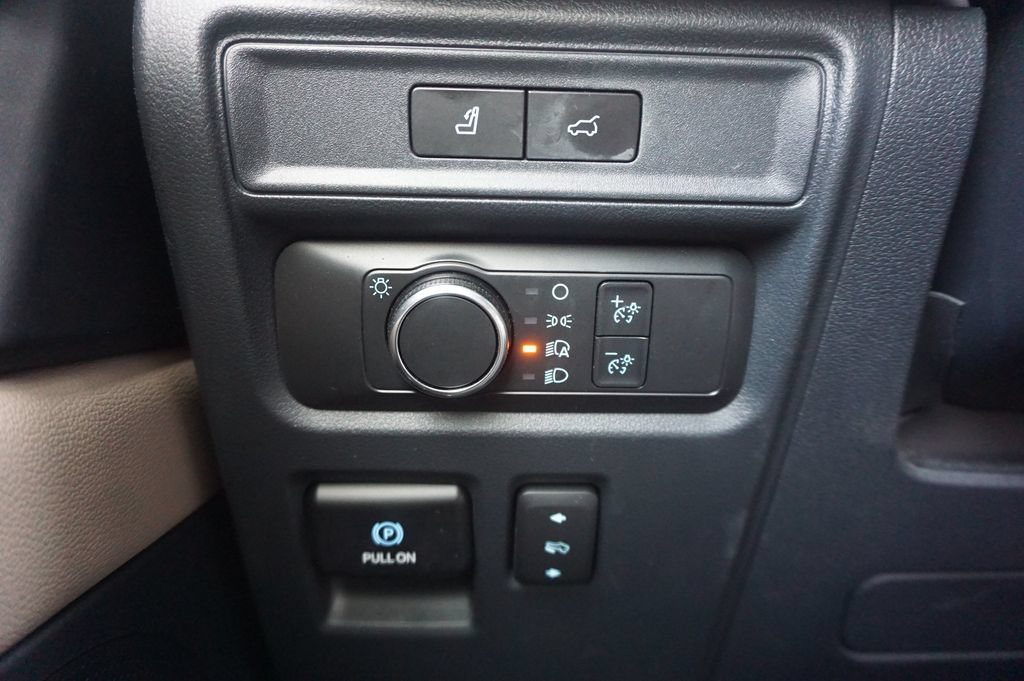 Used 2022 Ford Expedition Max XLT AWD/4WD image 5