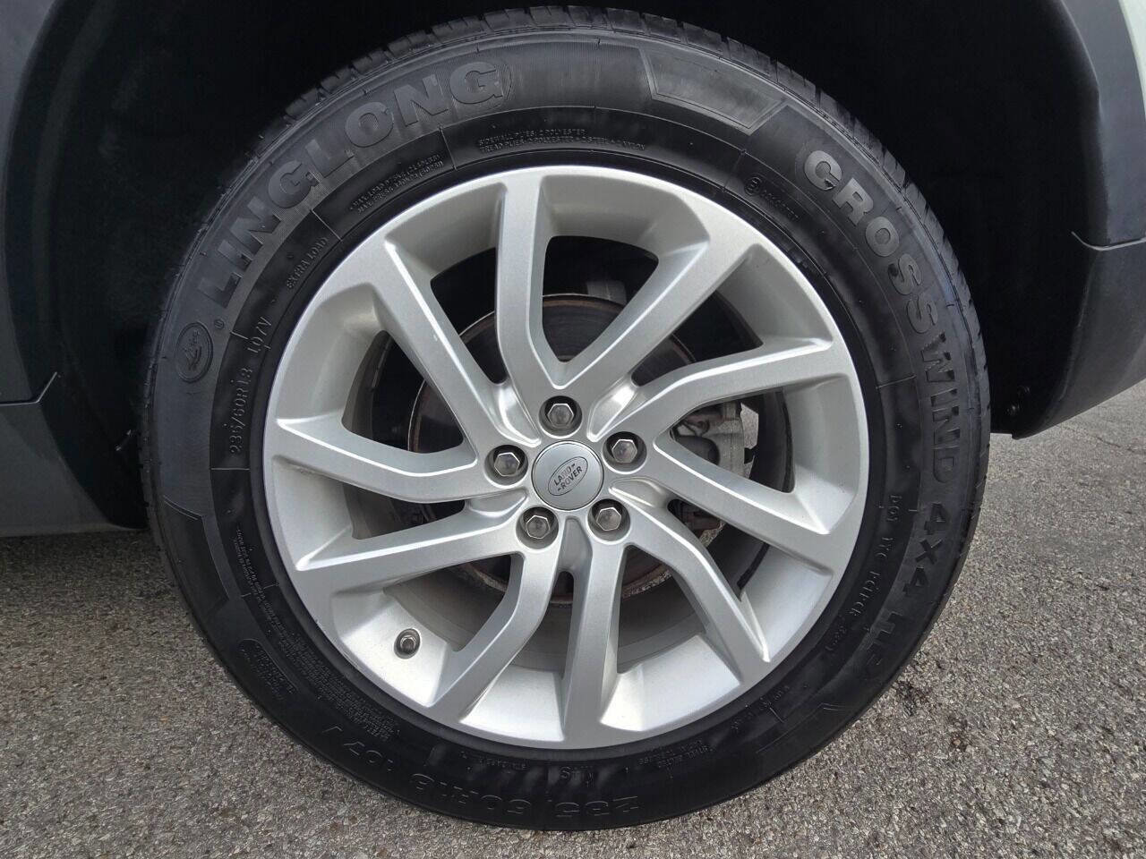 Used 2019 Land Rover Discovery Sport HSE image 36