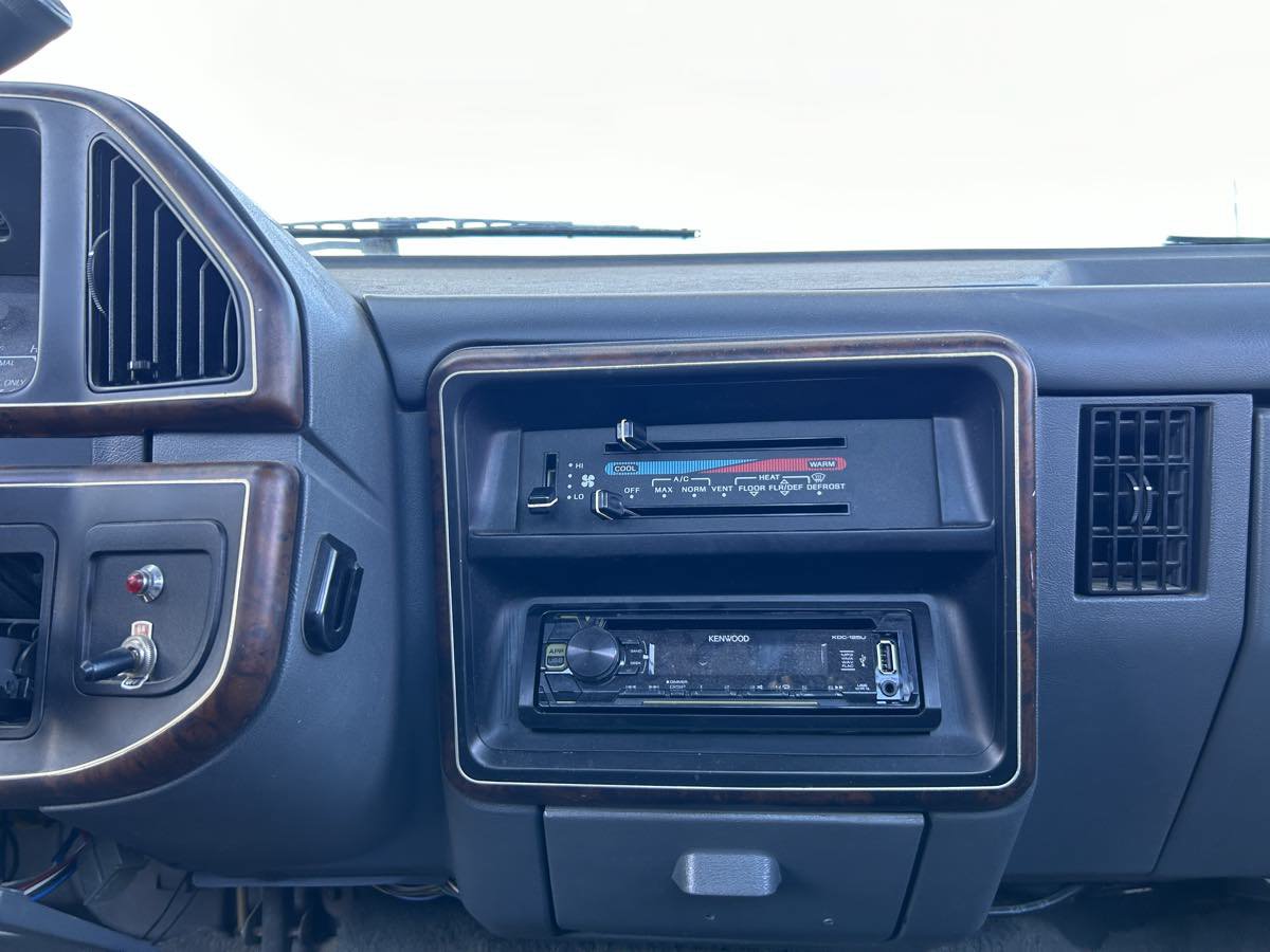 Used 1989 Ford F250 4x4 Regular Cab image 14