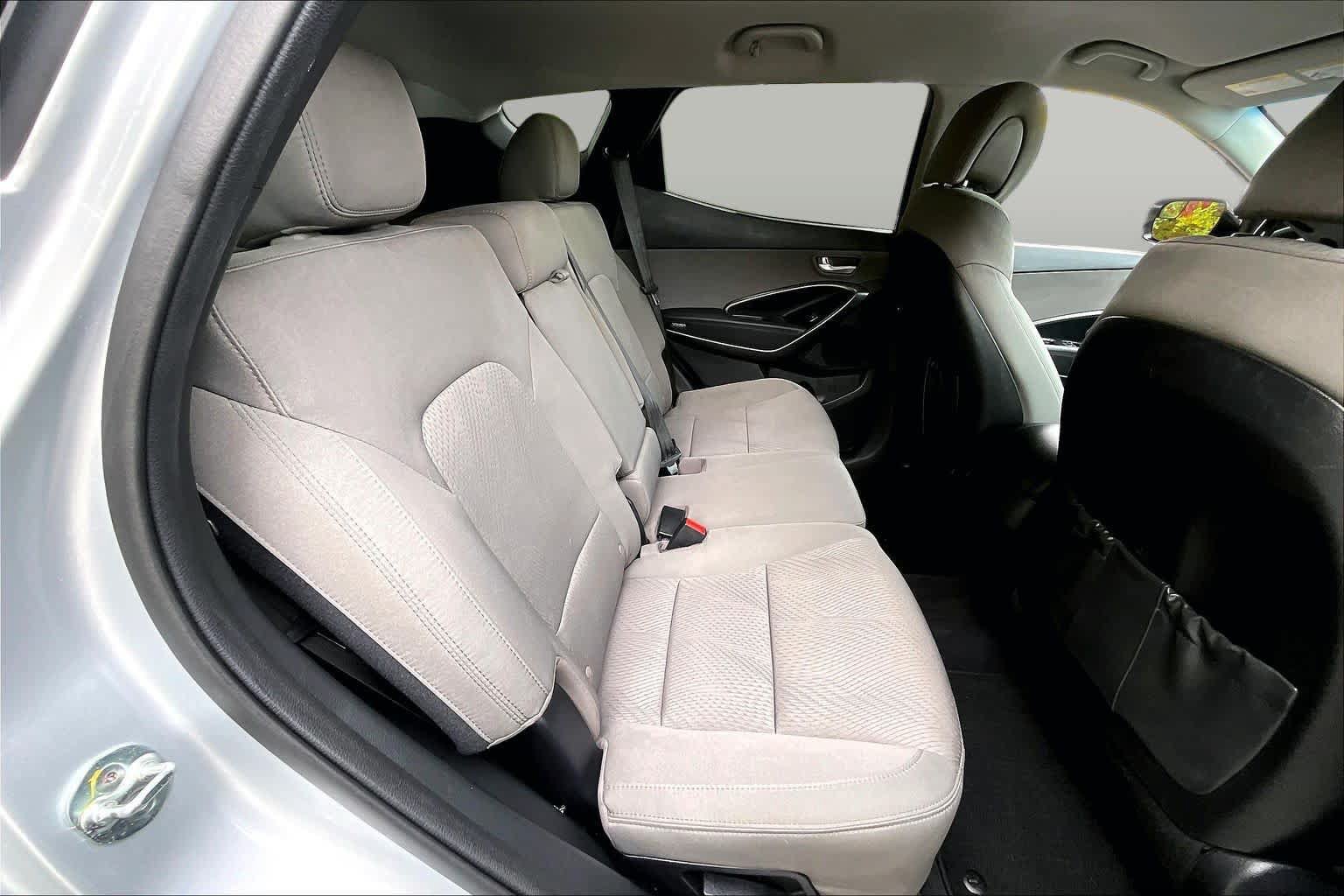 Used 2018 Hyundai Santa Fe Sport w/ 2.4L Value Package 02 AWD/4WD image 18