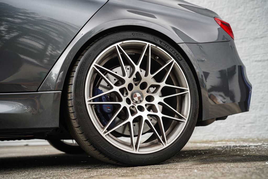 Used 2018 BMW M3 image 19