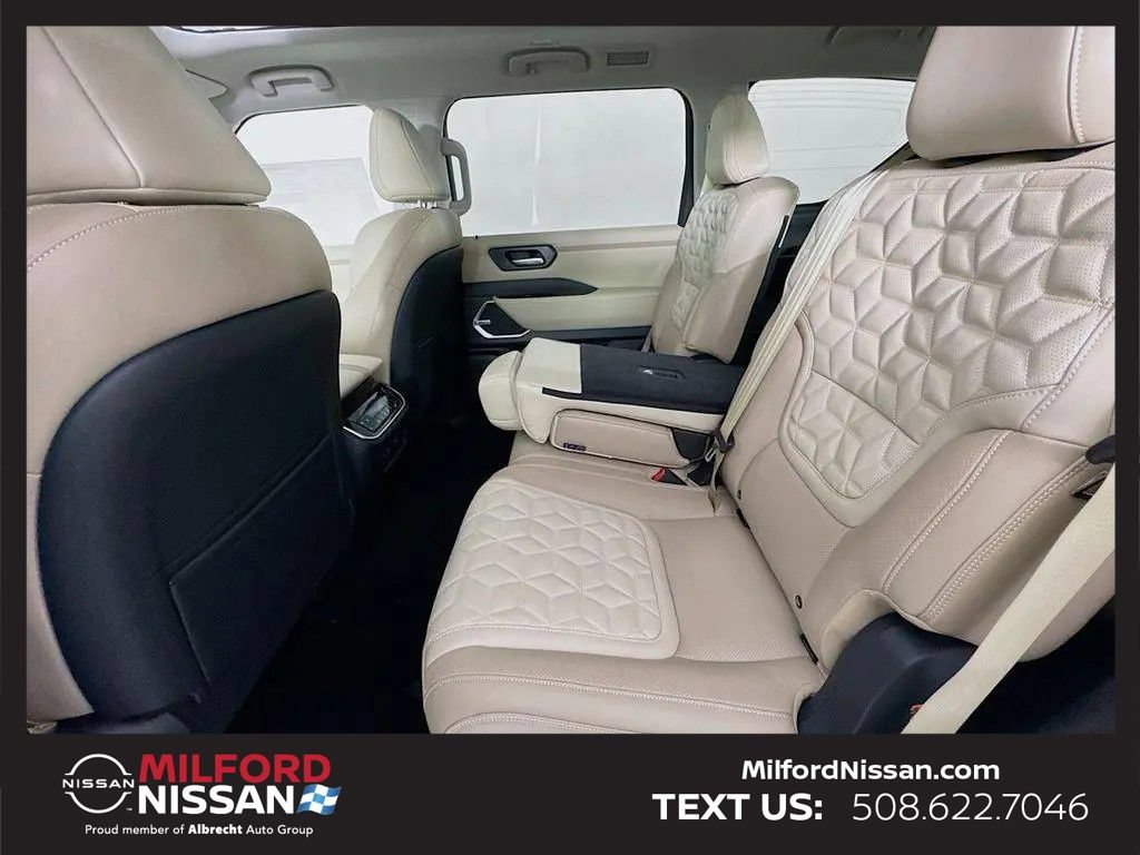 Used 2026 Nissan Armada Platinum AWD/4WD image 14