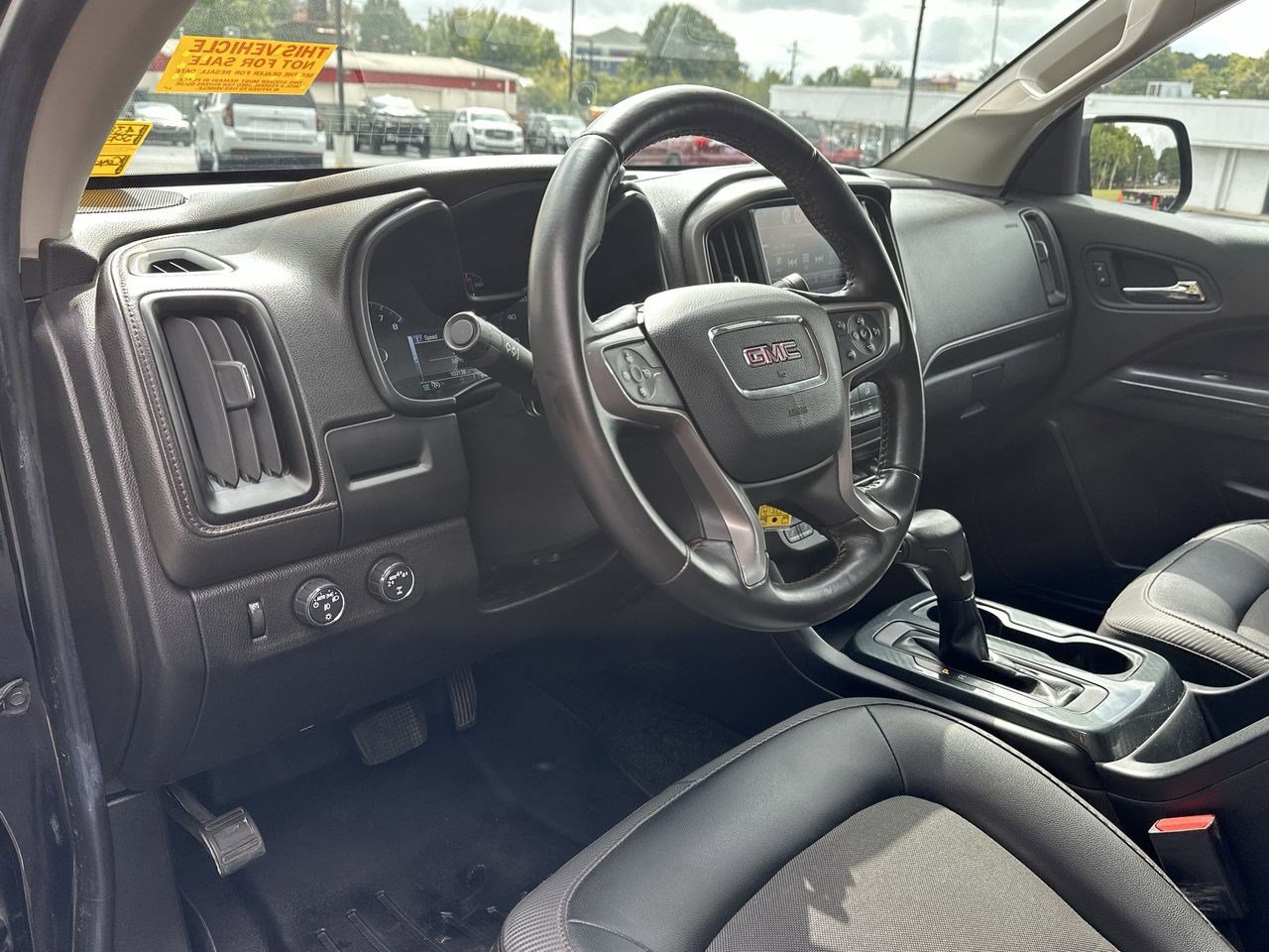 Used 2017 GMC Canyon SLE w/ All Terrain Package image 10