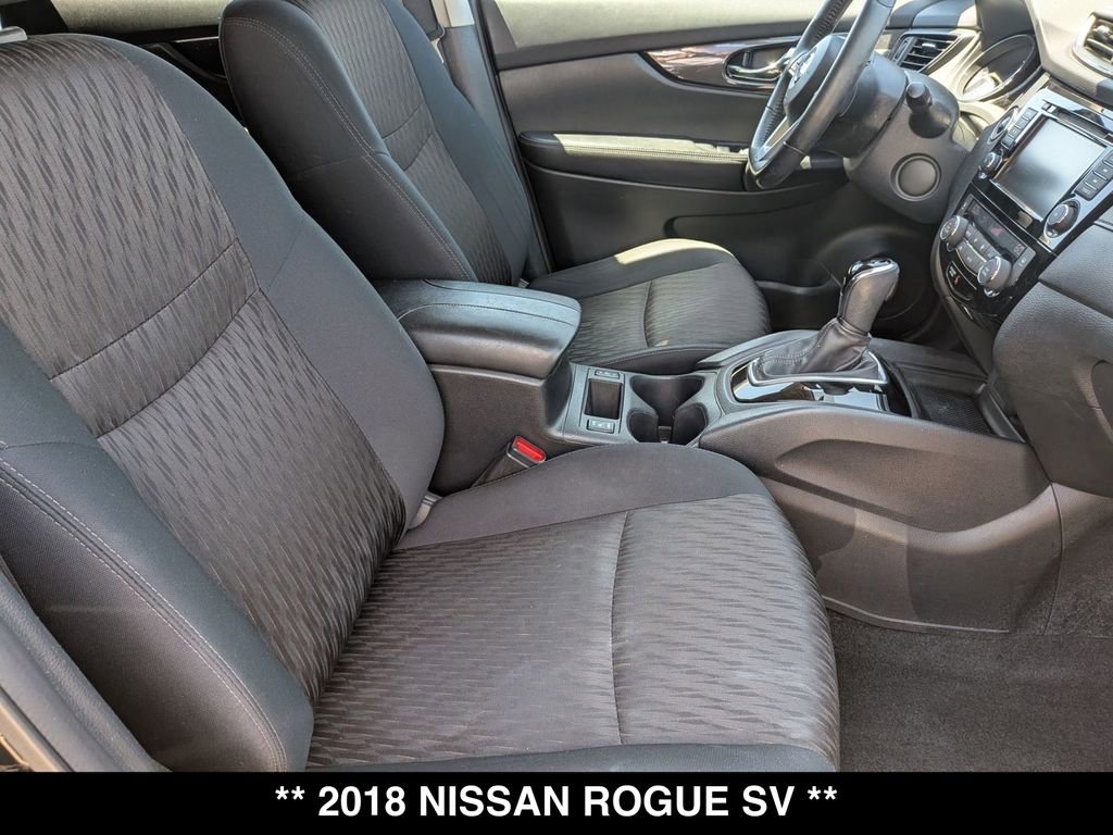 Used 2018 Nissan Rogue SV FWD image 27