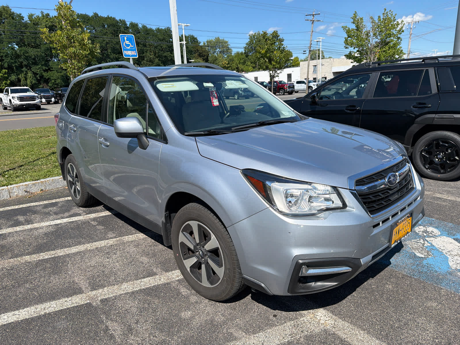 Used 2017 Subaru Forester 2.5i Premium w/ All-Weather Package AWD/4WD image 3