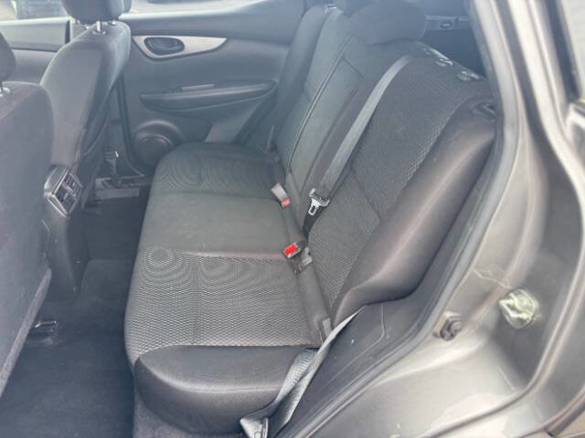 Used 2019 Nissan Rogue Sport S w/ Appearance Package image 13