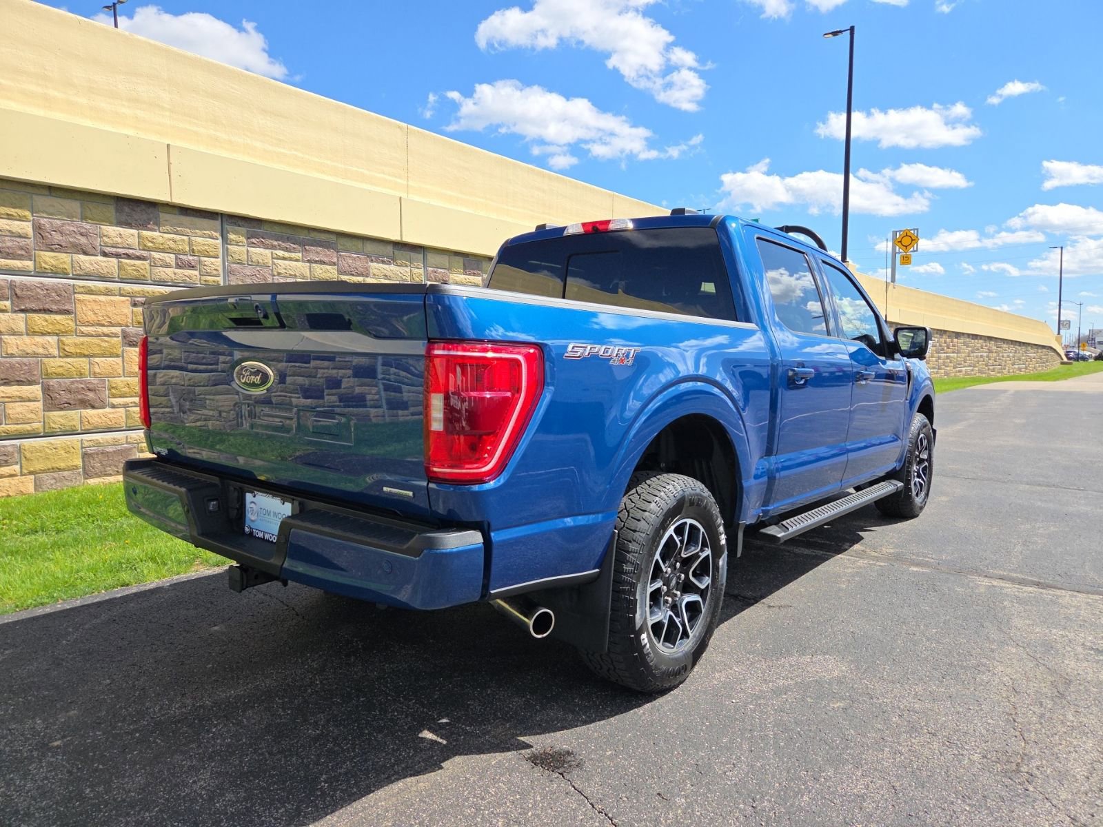 Used 2023 Ford F150 XLT w/ Equipment Group 302A High image 12