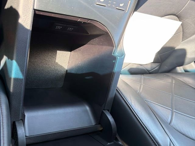 Used 2018 Toyota Camry XLE FWD image 24
