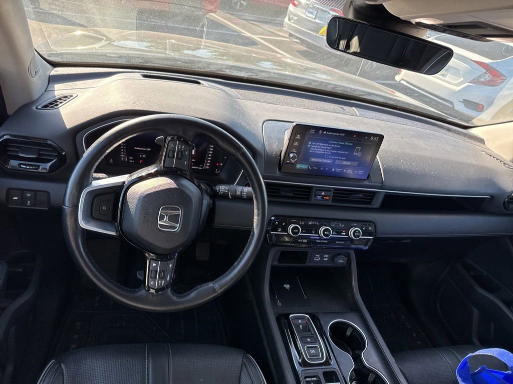 Used 2025 Honda Pilot Elite image 19