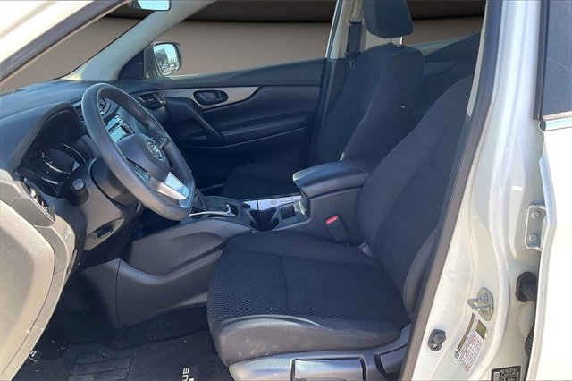 Used 2019 Nissan Rogue Sport S image 22