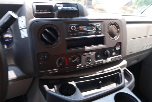 Used 2022 Ford E-350 and Econoline 350 Super Duty RWD image 10