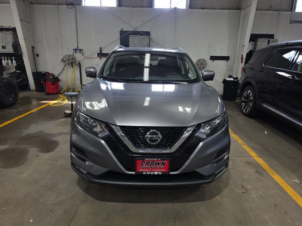 Certified 2022 Nissan Rogue Sport SV w/ Technology Package AWD/4WD image 2