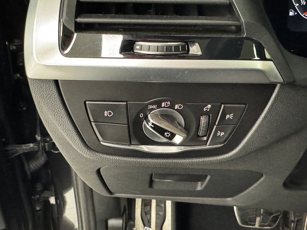 Used 2021 BMW X3 xDrive30i w/ M Sport Package image 26