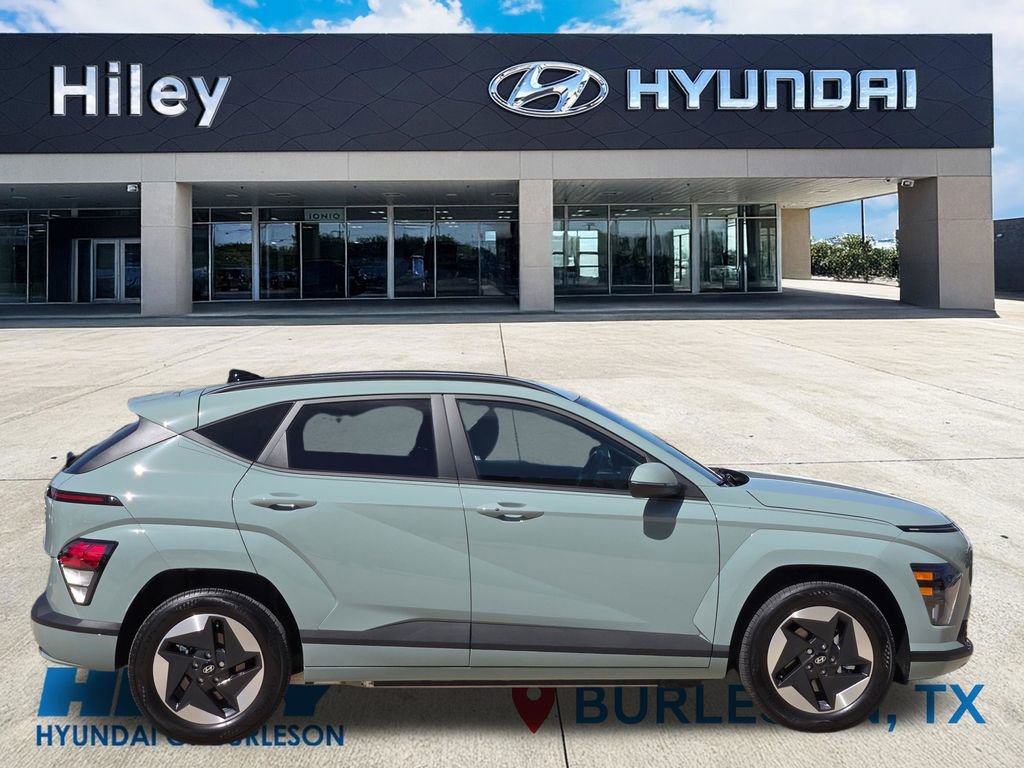 Certified 2024 Hyundai Kona SEL image 3