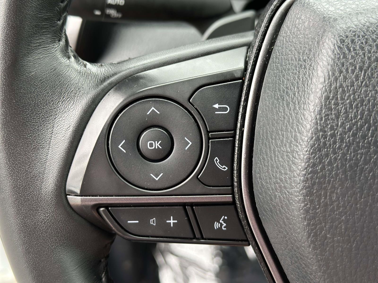 Used 2024 Toyota Camry SE image 15