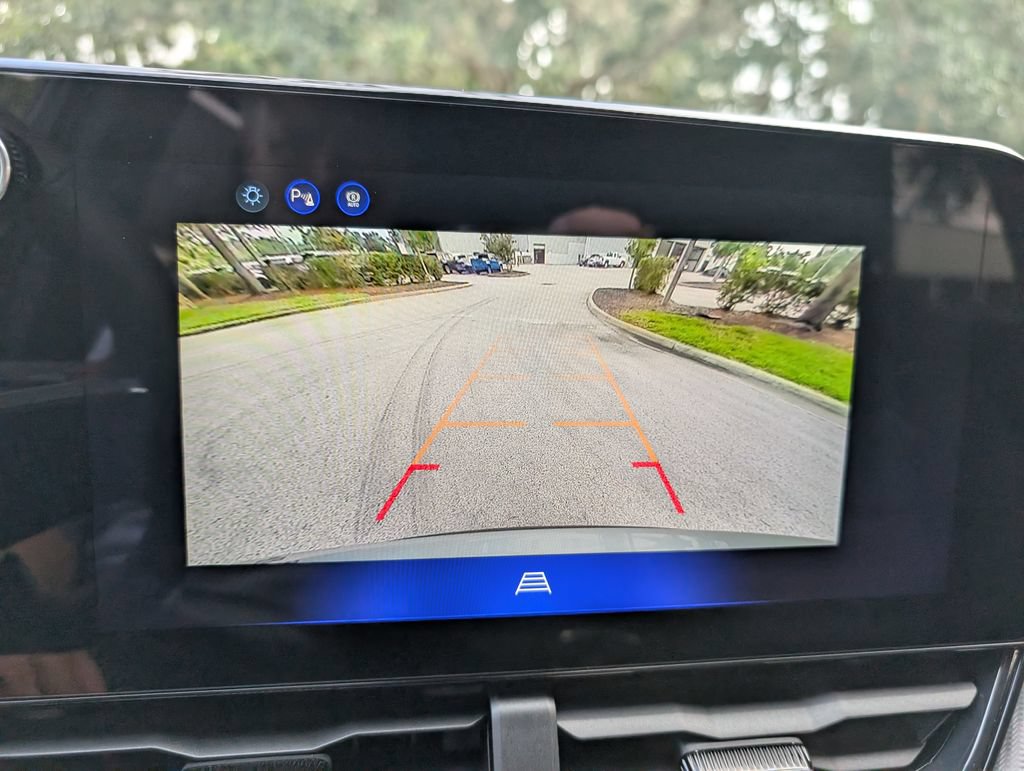 New 2027 Chevrolet Equinox RS FWD image 30