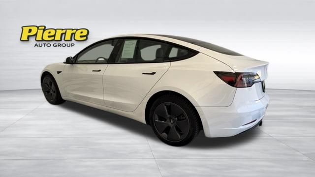Used 2022 Tesla Model 3 RWD image 2