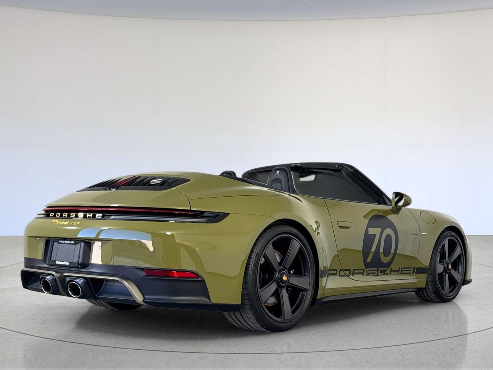 Certified 2026 Porsche 911 Carrera 4 GTS image 8