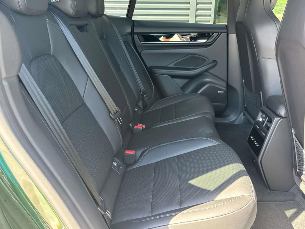 New 2026 Porsche Macan Electric image 14