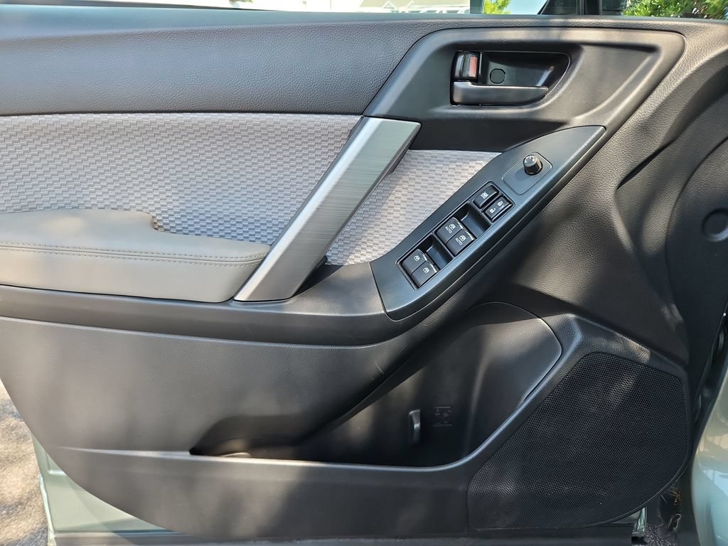 Used 2018 Subaru Forester 2.5i Premium w/ All-Weather Package AWD/4WD image 25