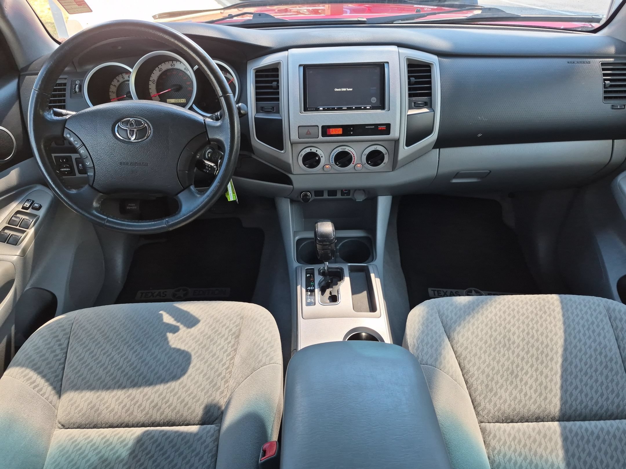 Used 2011 Toyota Tacoma PreRunner w/ SR5 Pkg #2 RWD image 16