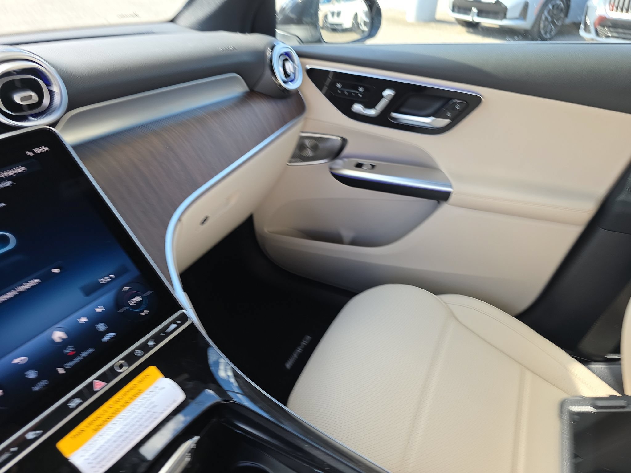 New 2027 Mercedes-Benz GLC 300 4MATIC image 18
