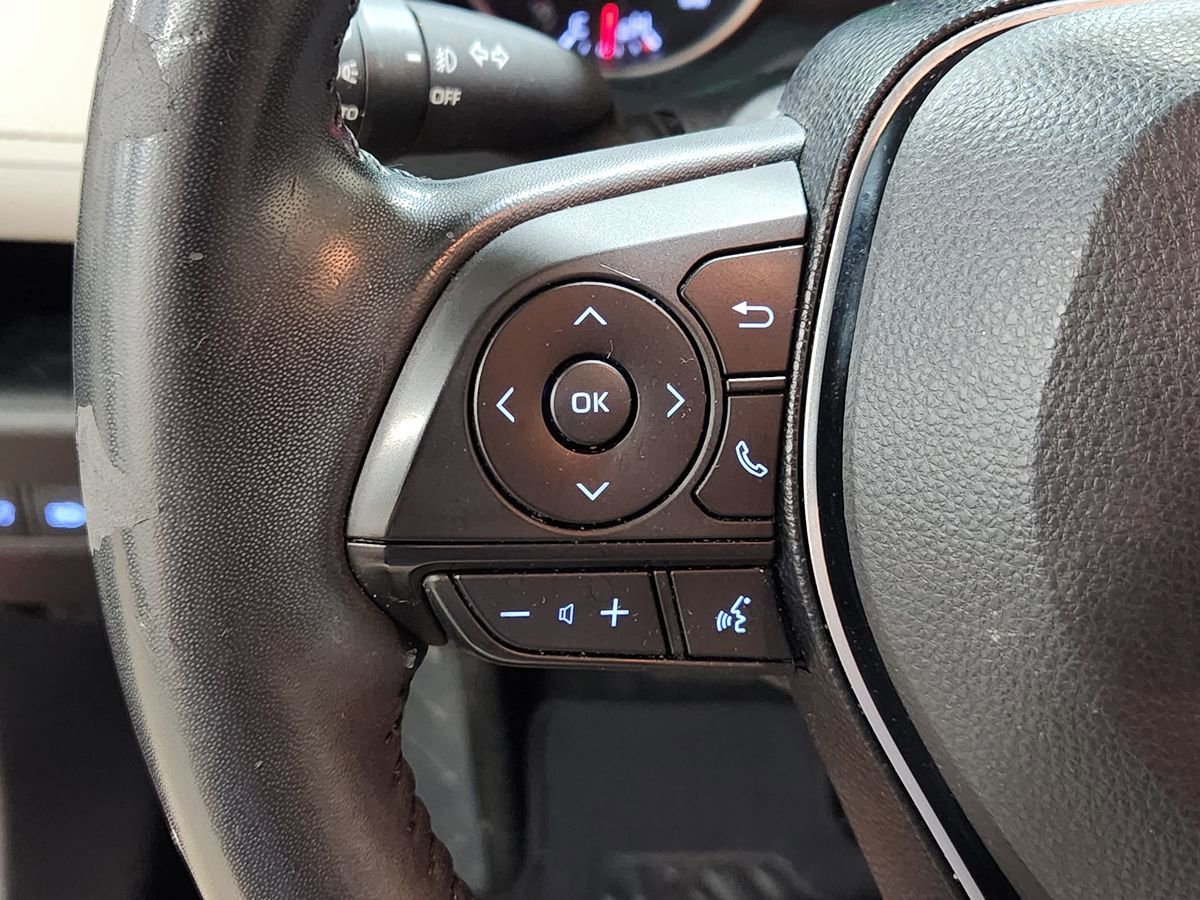Used 2019 Toyota RAV4 XLE Premium image 48