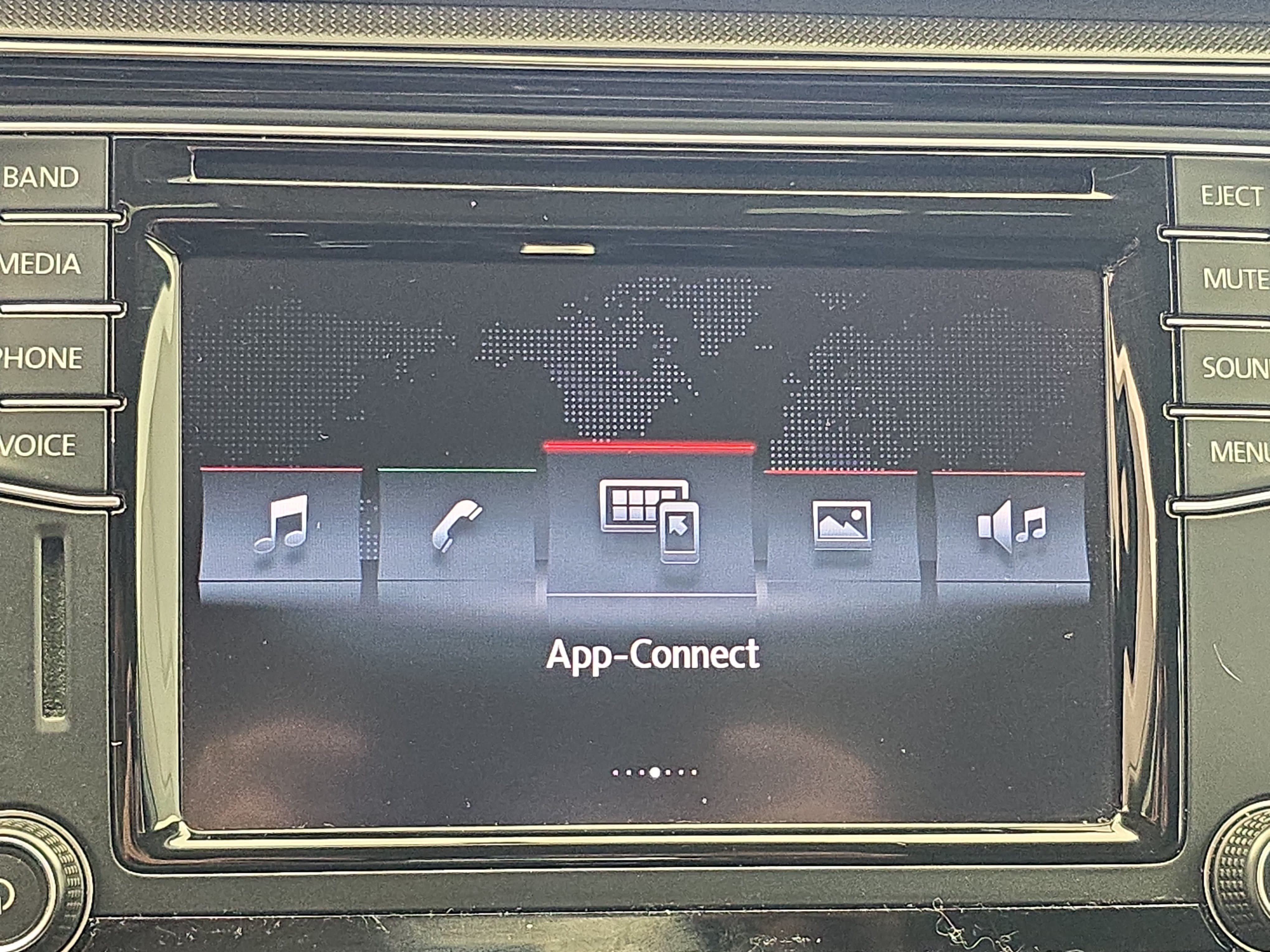 Used 2017 Volkswagen Passat 1.8T SE FWD image 20