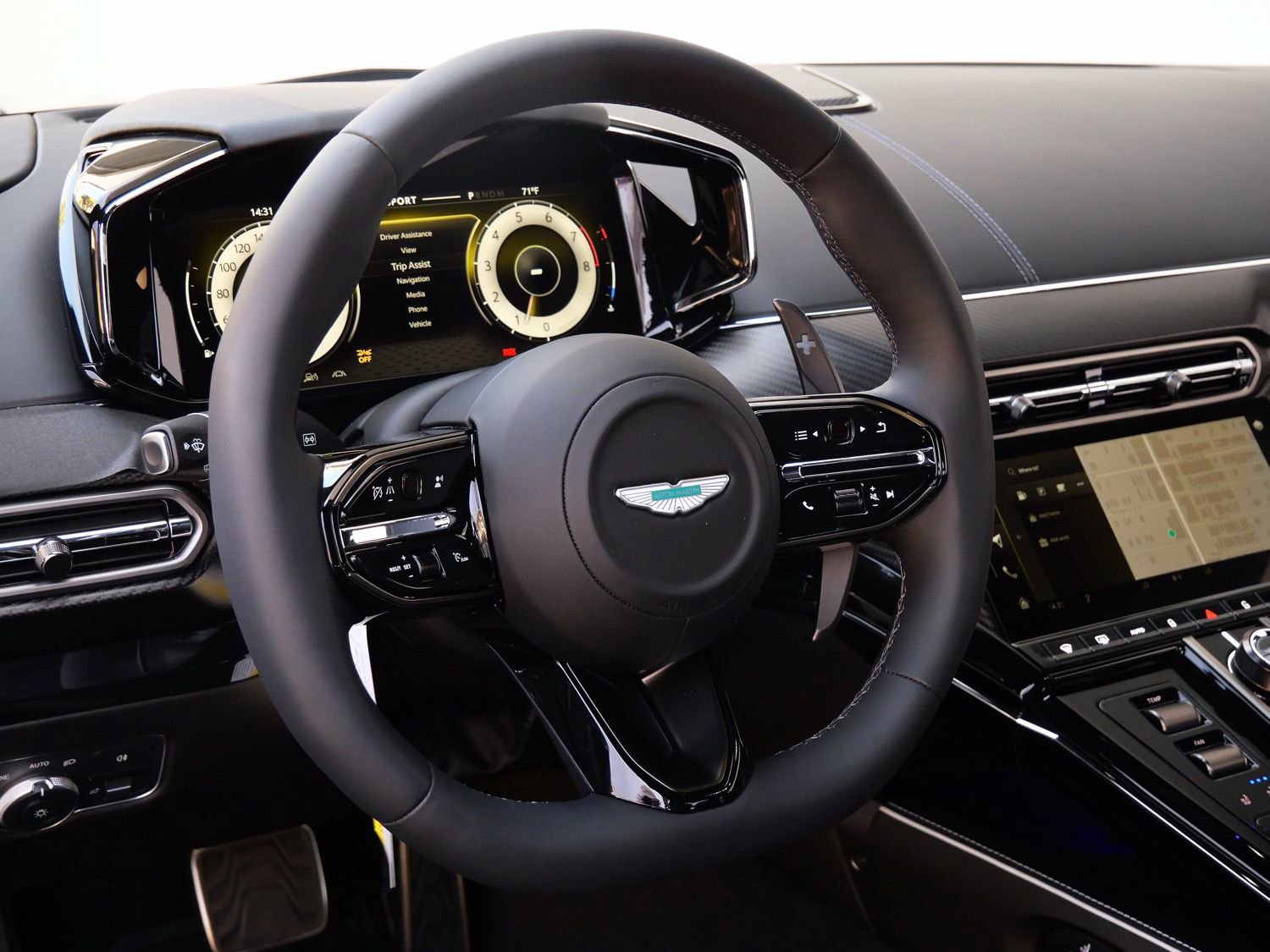 New 2026 Aston Martin V8 Vantage S image 11