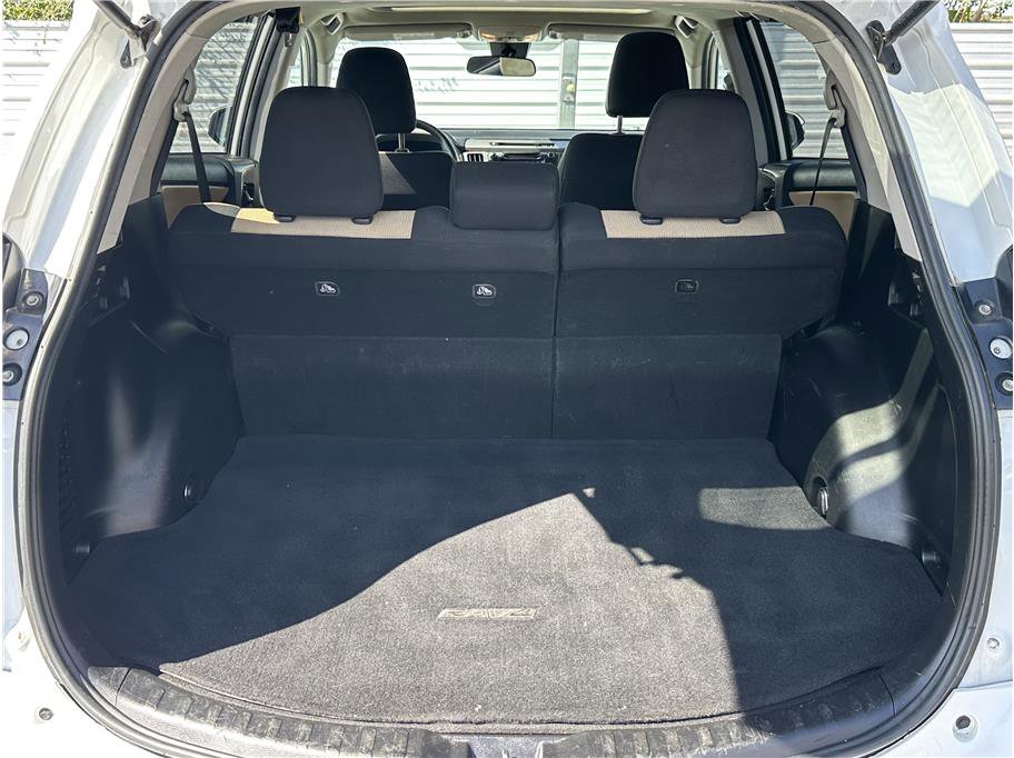 Used 2018 Toyota RAV4 XLE w/ Plus Extra Value Package AWD/4WD image 28