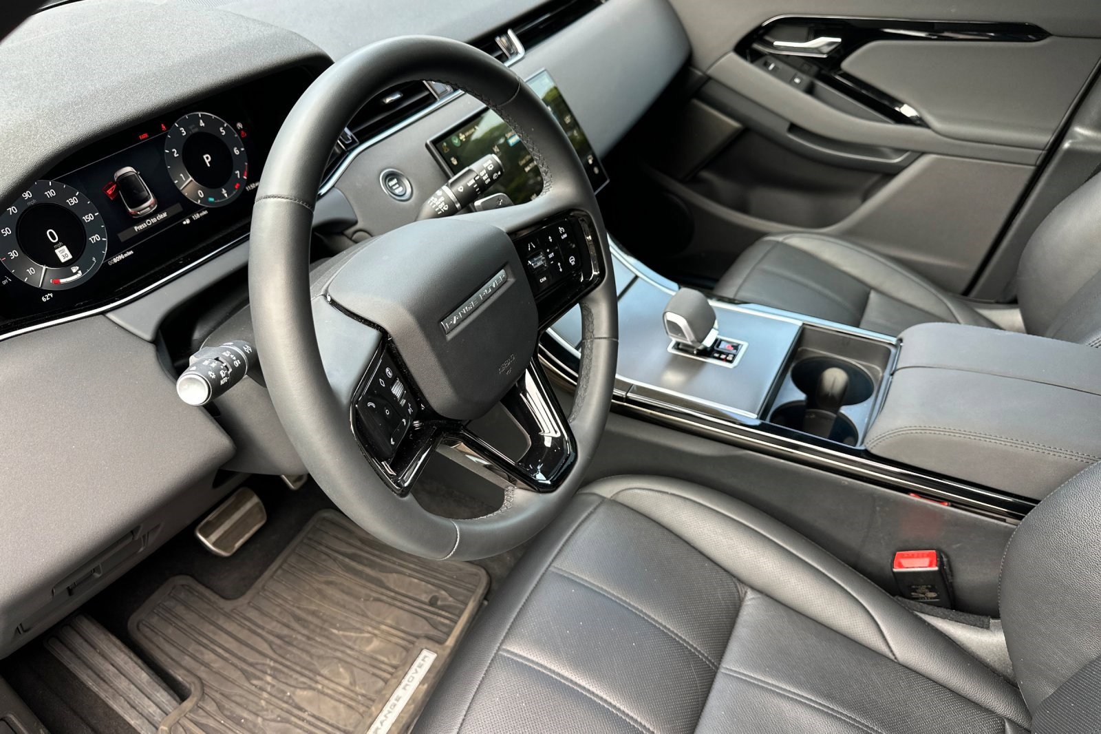 Used 2024 Land Rover Range Rover Evoque Dynamic SE image 5