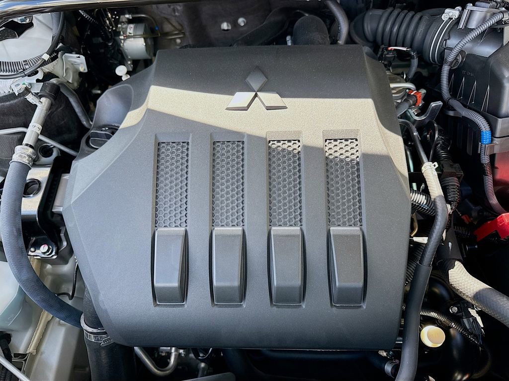 New 2026 Mitsubishi Eclipse Cross LE image 30