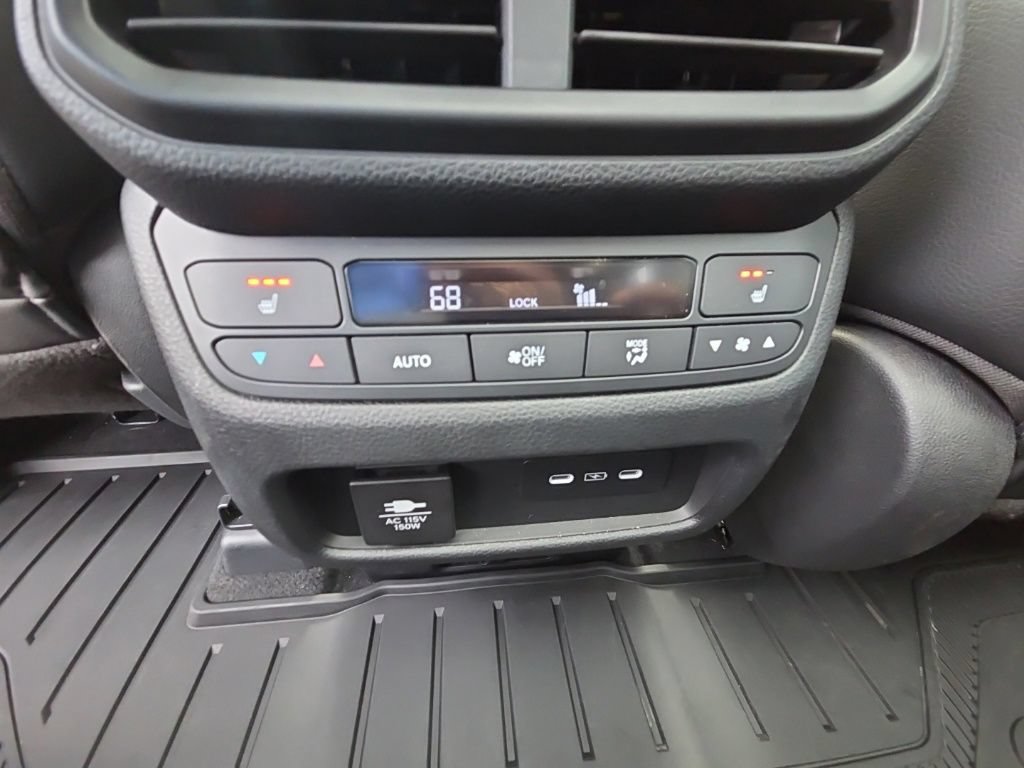 Used 2024 Honda Pilot Elite image 21