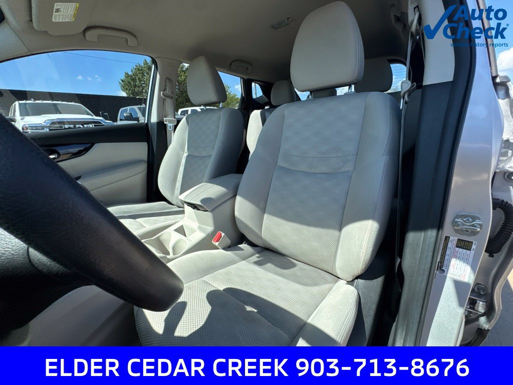 Used 2018 Nissan Rogue Sport SV FWD image 12