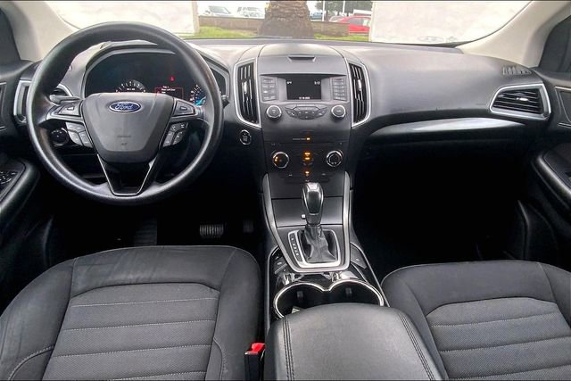 Used 2016 Ford Edge SE image 15