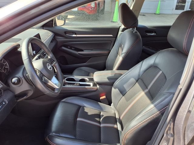 Used 2024 Nissan Altima 2.5 SR FWD image 15