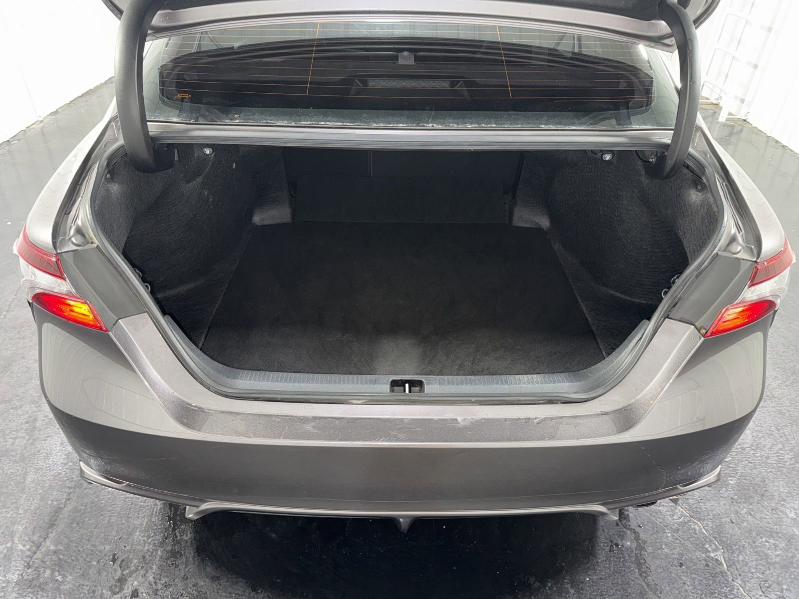 Used 2023 Toyota Camry SE FWD image 31