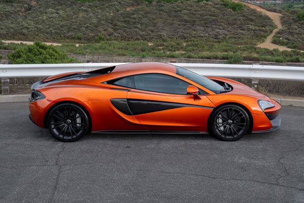 Used 2016 McLaren 570S Coupe RWD image 18