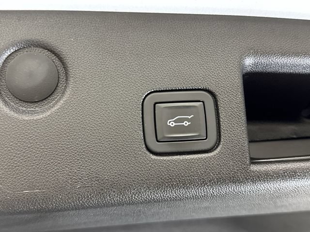 Certified 2024 Chevrolet Equinox LT w/ LPO, Floor Liner Package FWD image 24