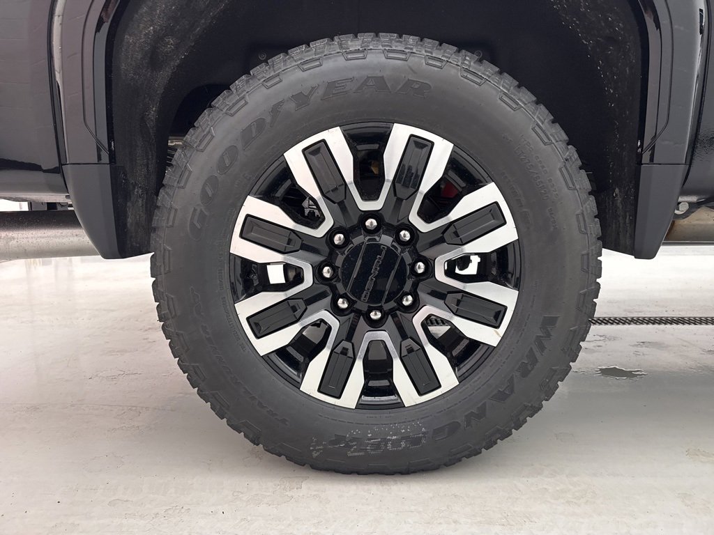 New 2026 GMC Sierra 2500 Denali Ultimate image 10