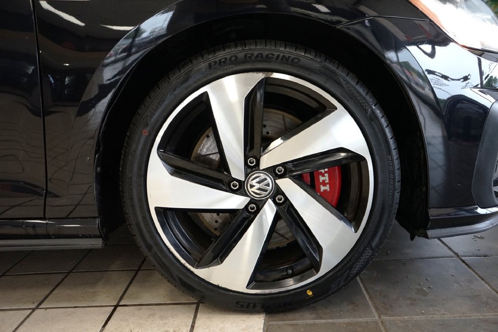 Used 2019 Volkswagen GTI SE FWD image 52
