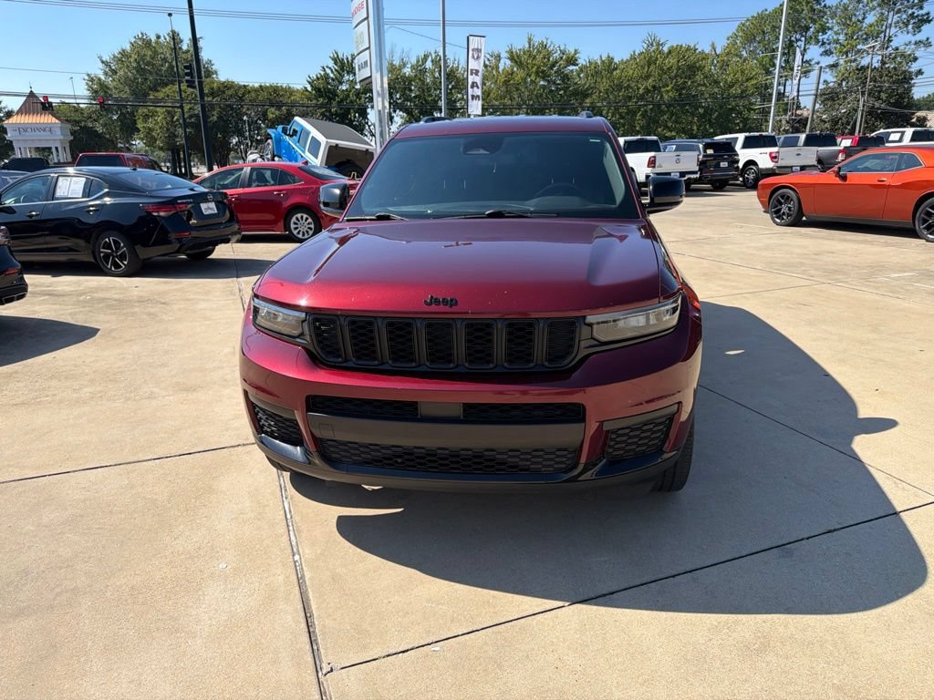 Used 2022 Jeep Grand Cherokee L Laredo RWD image 4