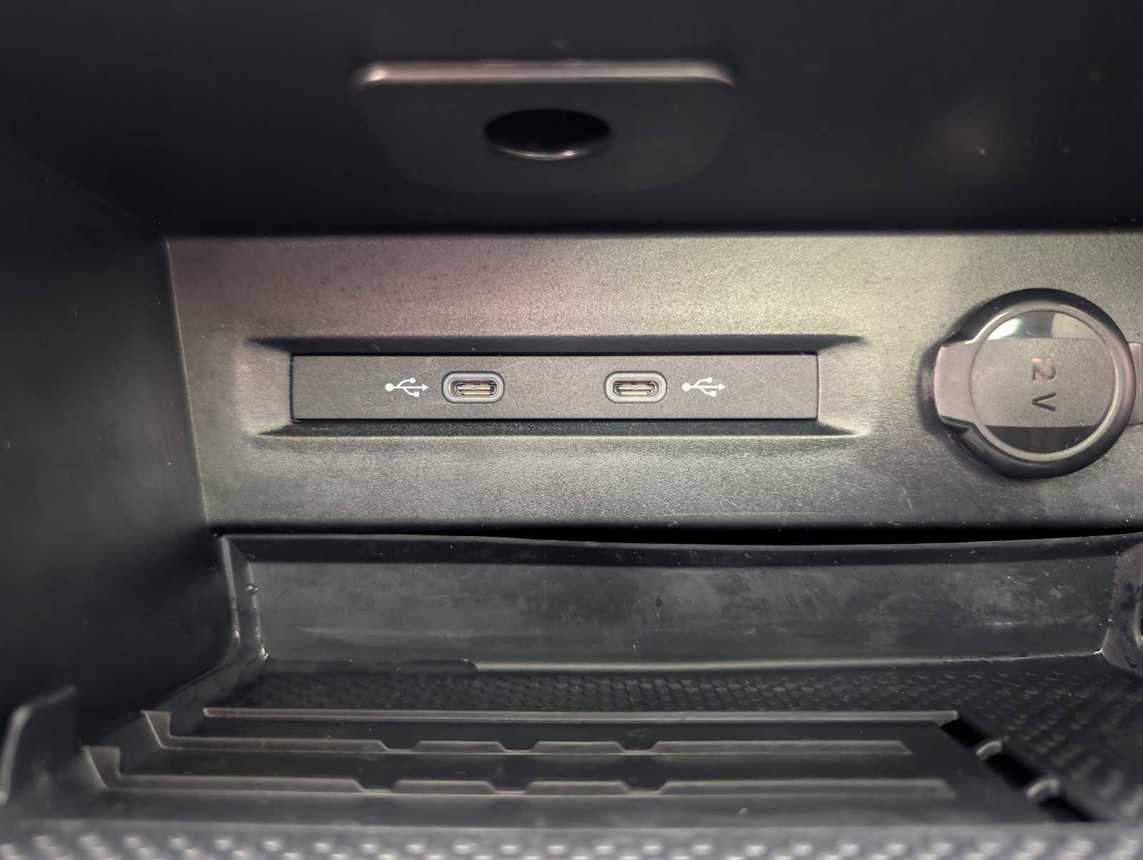 Certified 2025 Volkswagen Taos SEL w/ Taos Adventure Package image 16