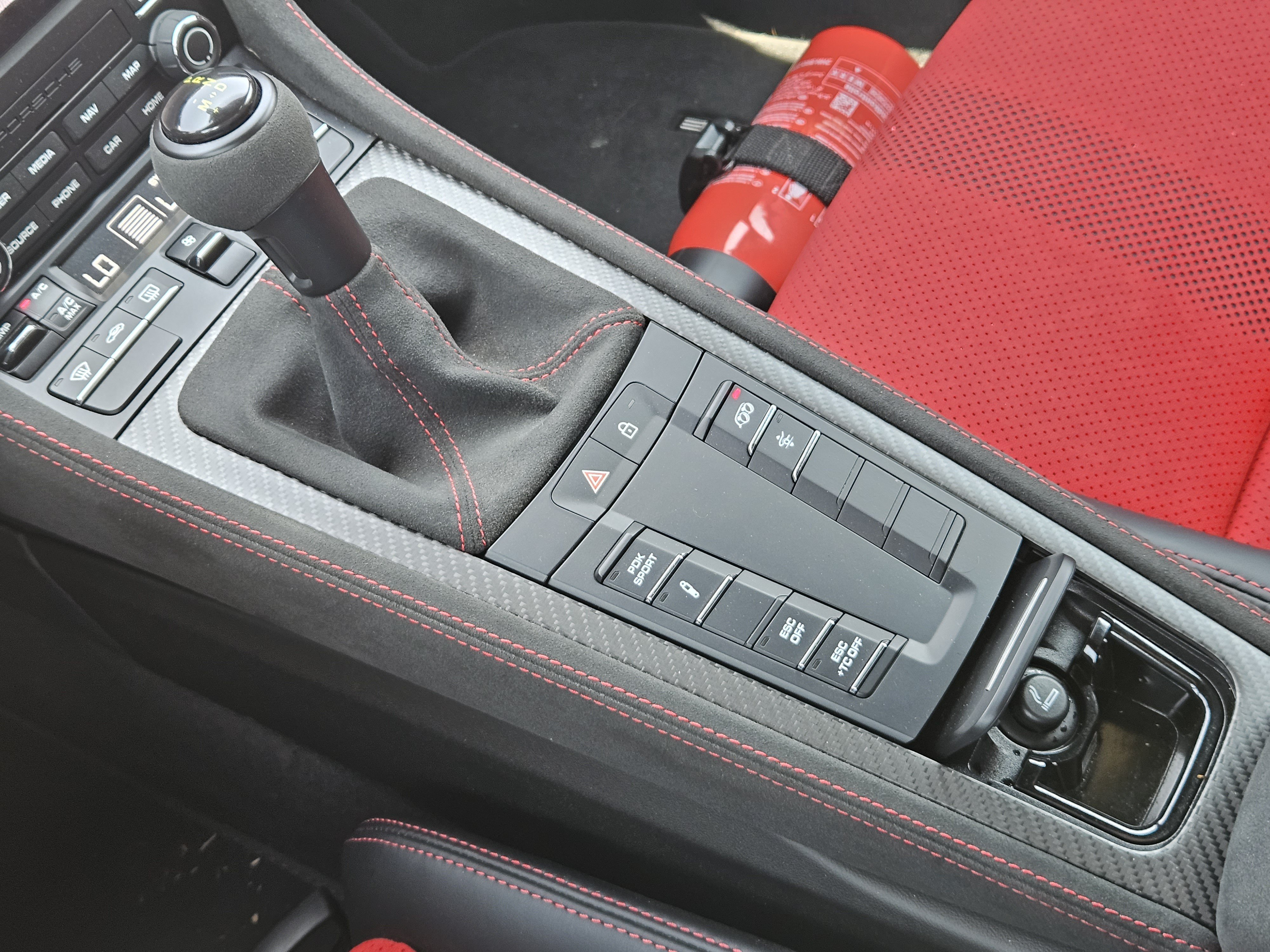 Certified 2025 Porsche 718 Boxster Spyder RS RWD image 21