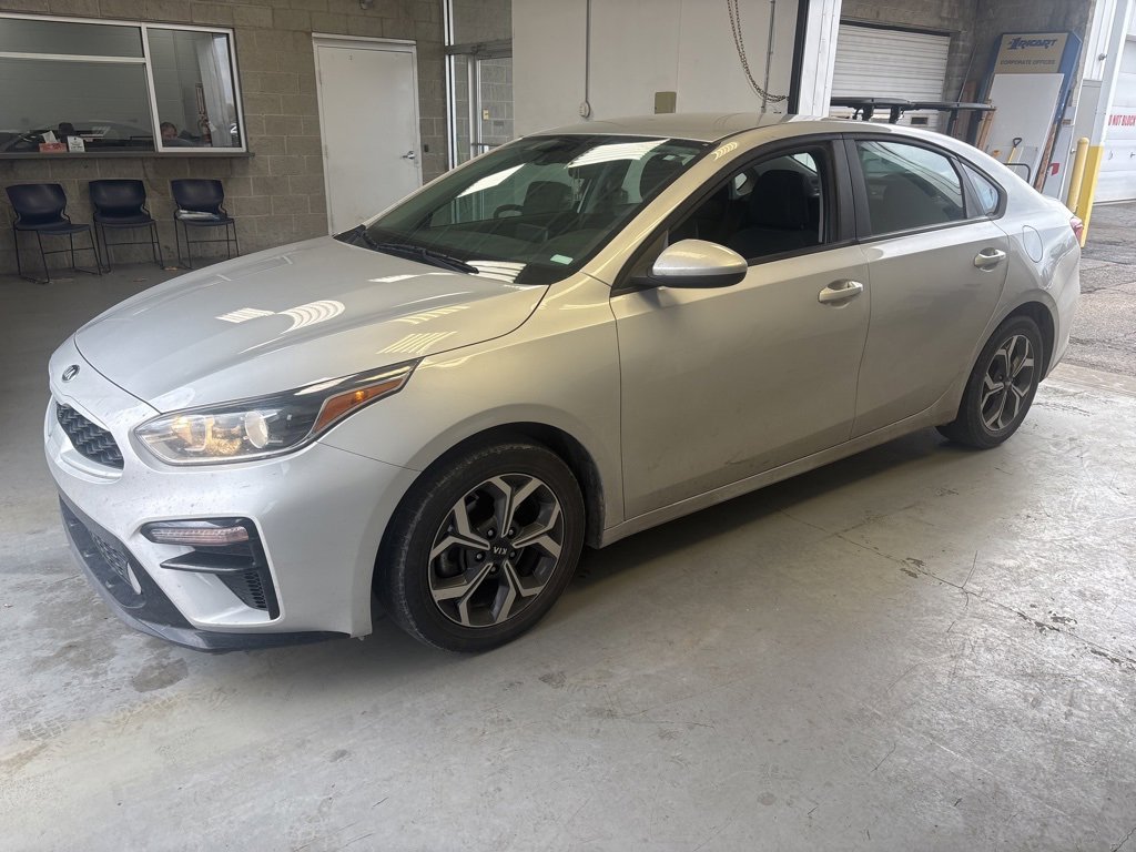 Used 2020 Kia Forte LXS image 2