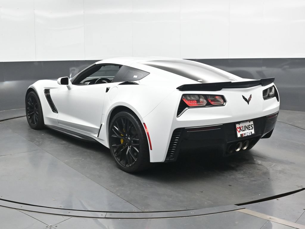 Used 2017 Chevrolet Corvette Z06 RWD image 10