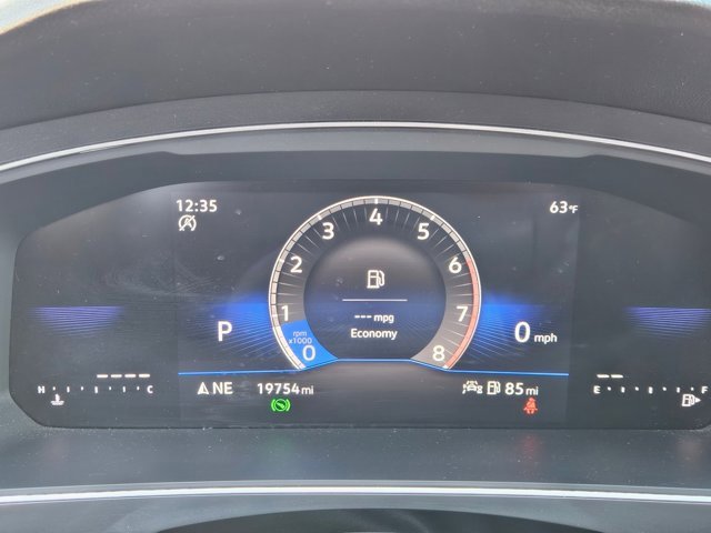 Used 2024 Volkswagen Tiguan Wolfsburg Edition image 15