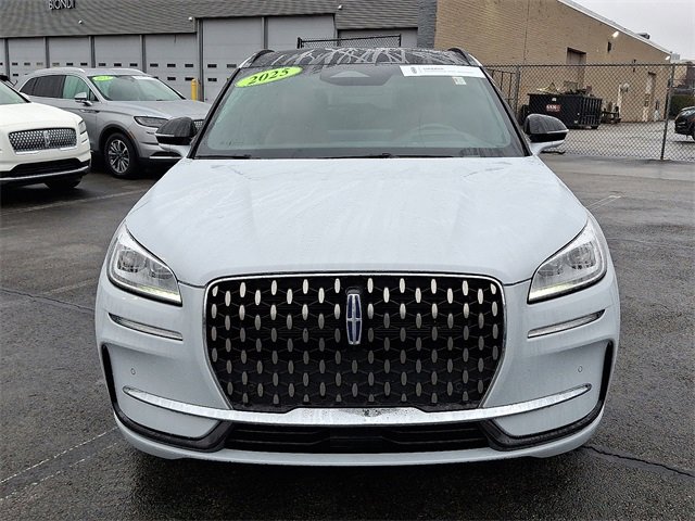 Used 2025 Lincoln Corsair Grand Touring w/ Equipment Group 302A image 2