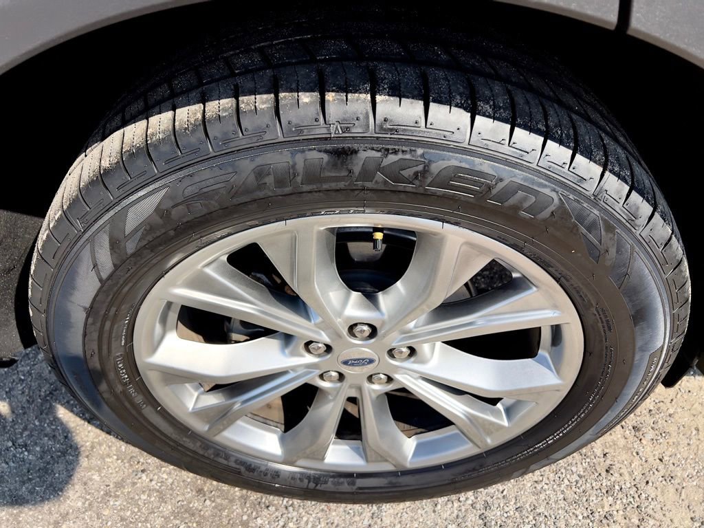 Used 2020 Ford Explorer XLT w/ Equipment Group 202A image 45