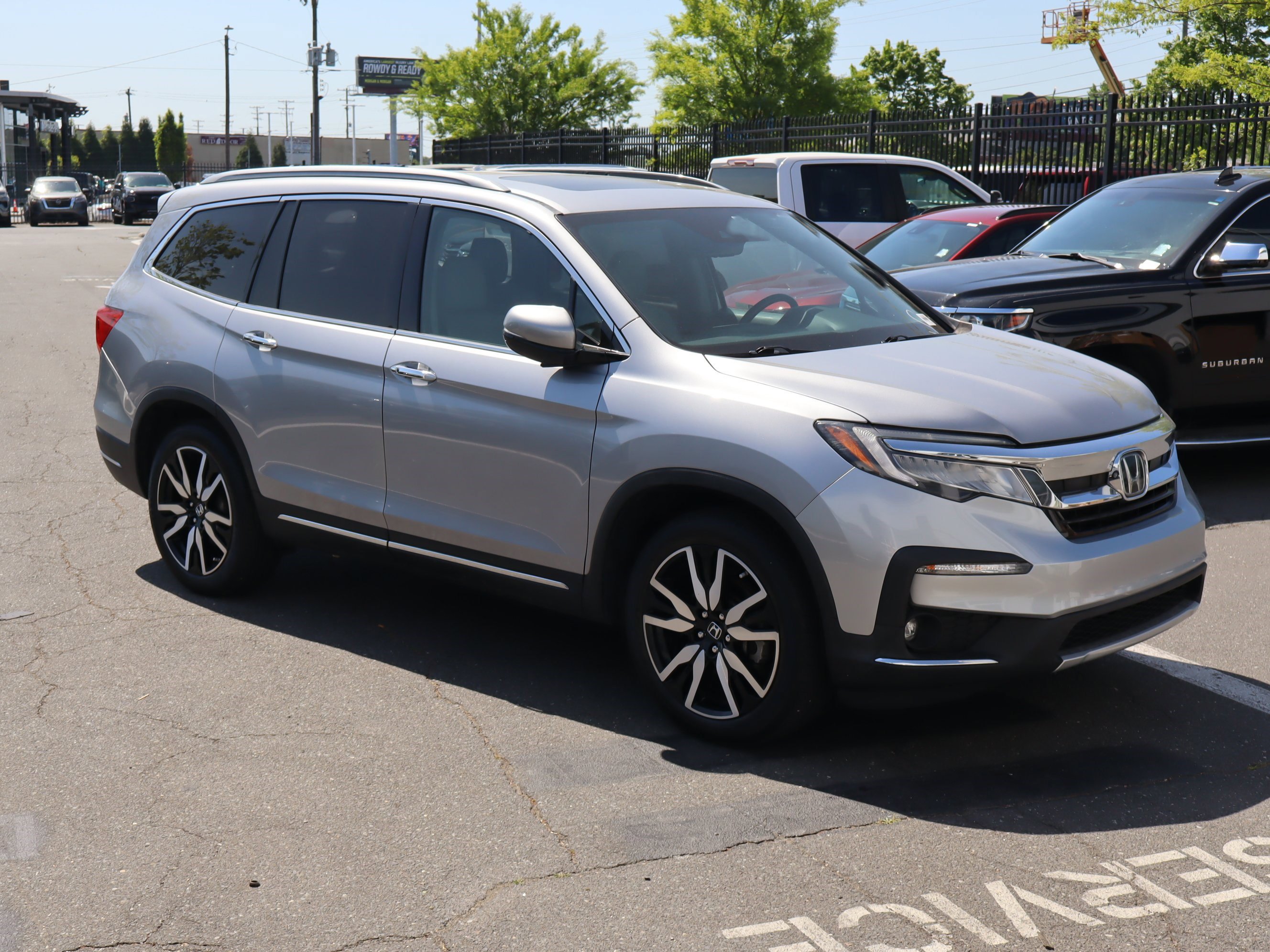 Used 2022 Honda Pilot Touring image 2